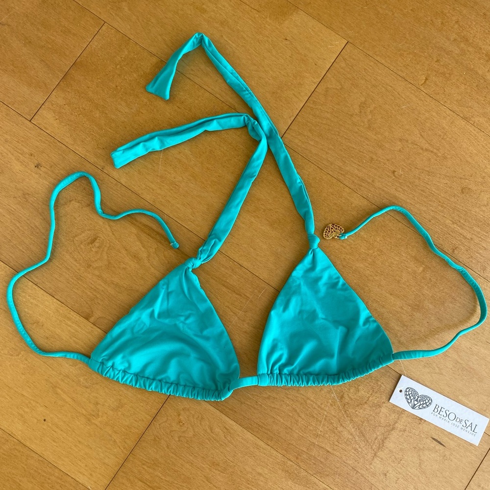 Like New ✨ 2X Bikini Tops Beso De Sal Size Small